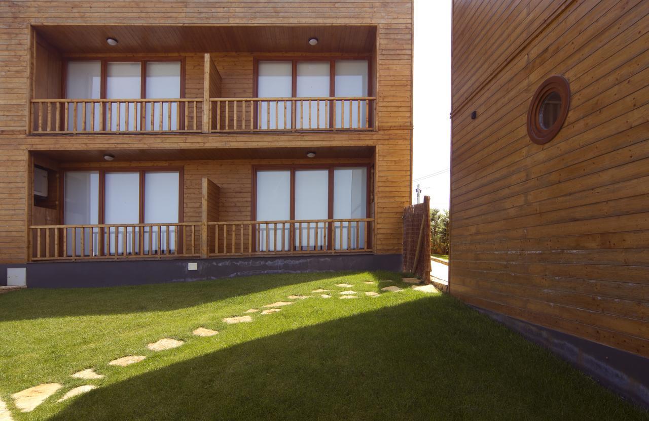 Coxos Beach Lodge مافرا المظهر الخارجي الصورة