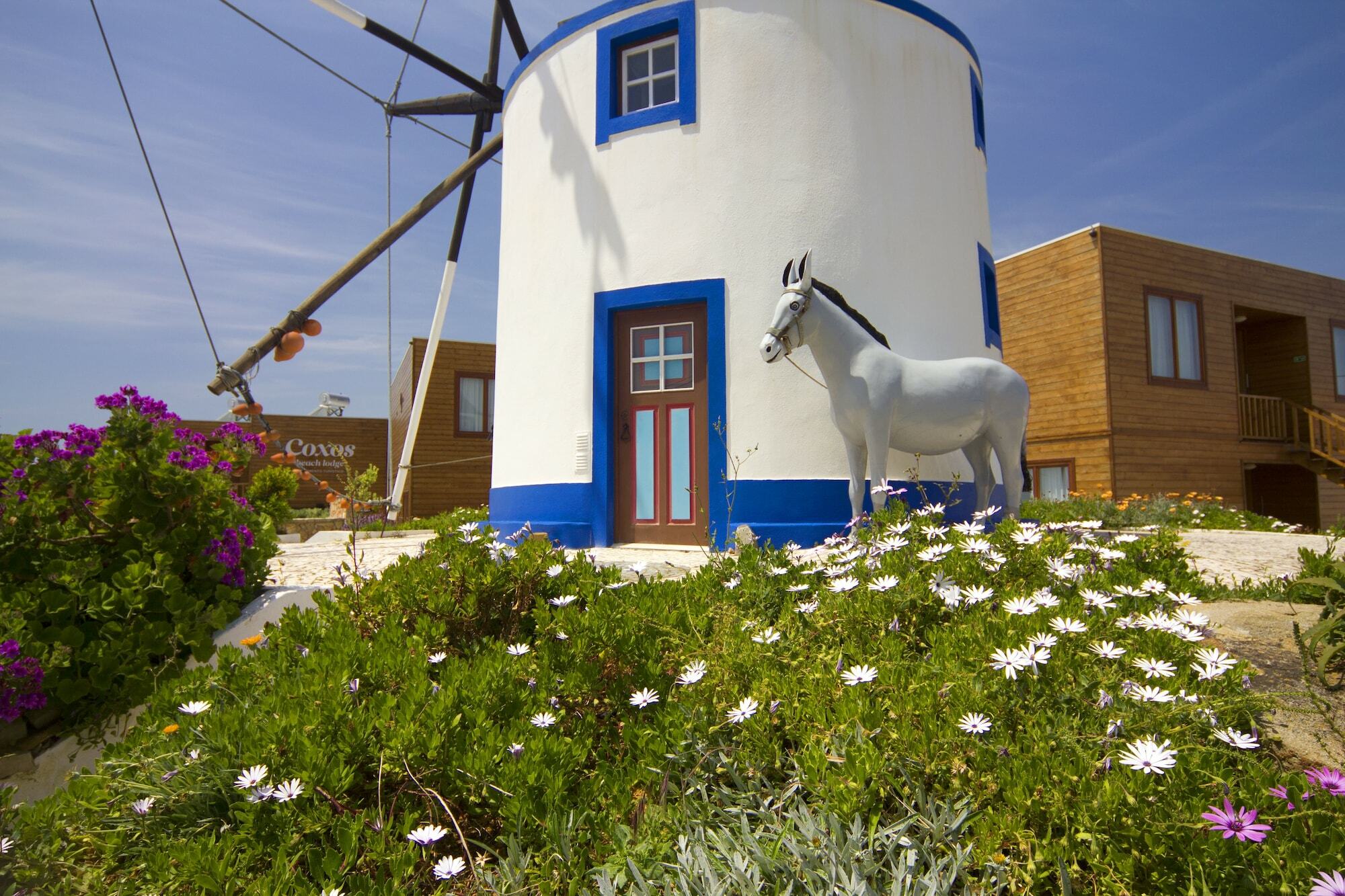 Coxos Beach Lodge مافرا المظهر الخارجي الصورة